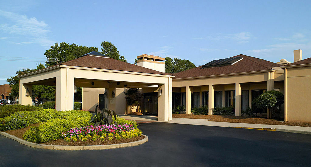 Courtyard Atlanta Northlake Тъкър Екстериор снимка